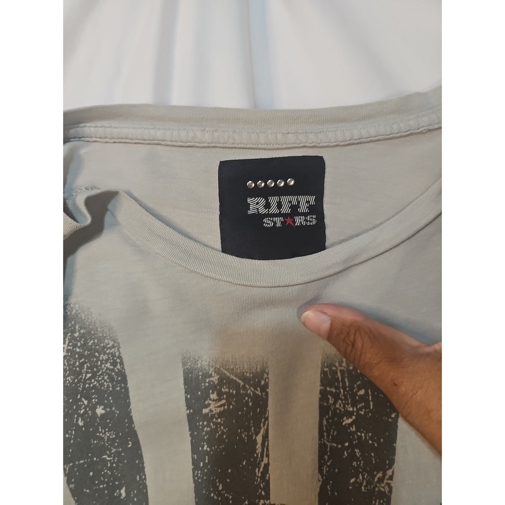 RIFF STARS , Jimi Hendricks B/W Graphic On Taupe Gray T_shirt , Xl , Unisex - Picture 2 of 3